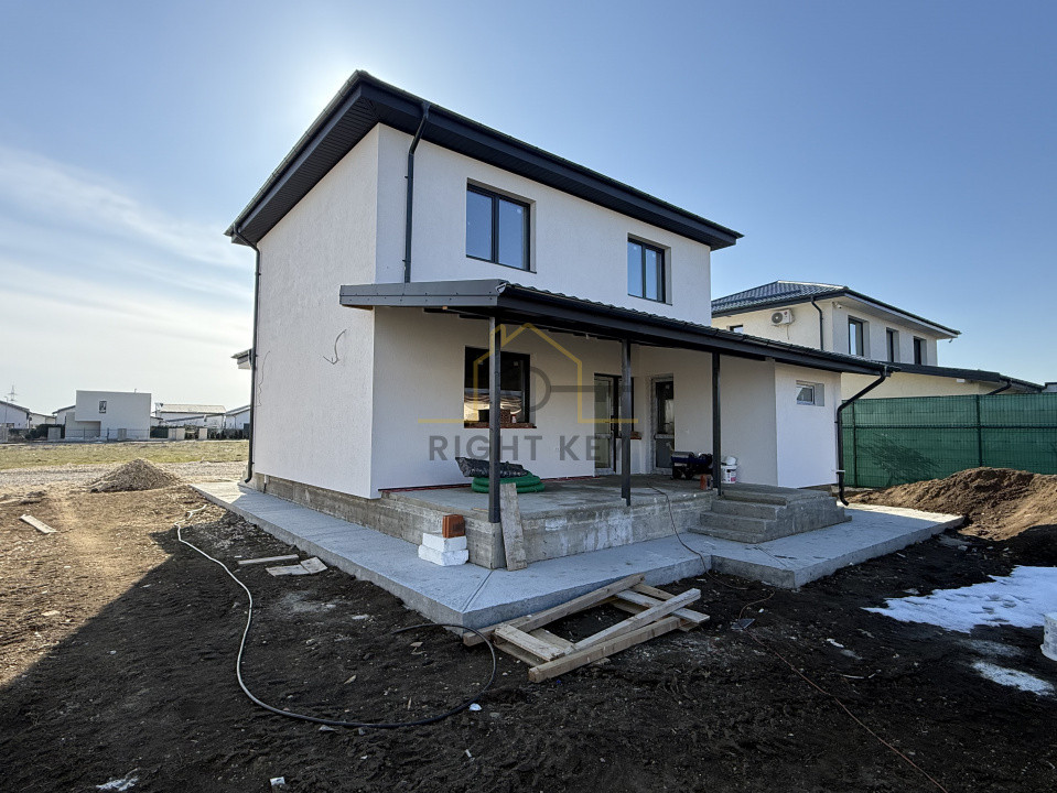 Casa moderna in zona rezidentiala! 4 camere, teren 560mp! Comision 0%!