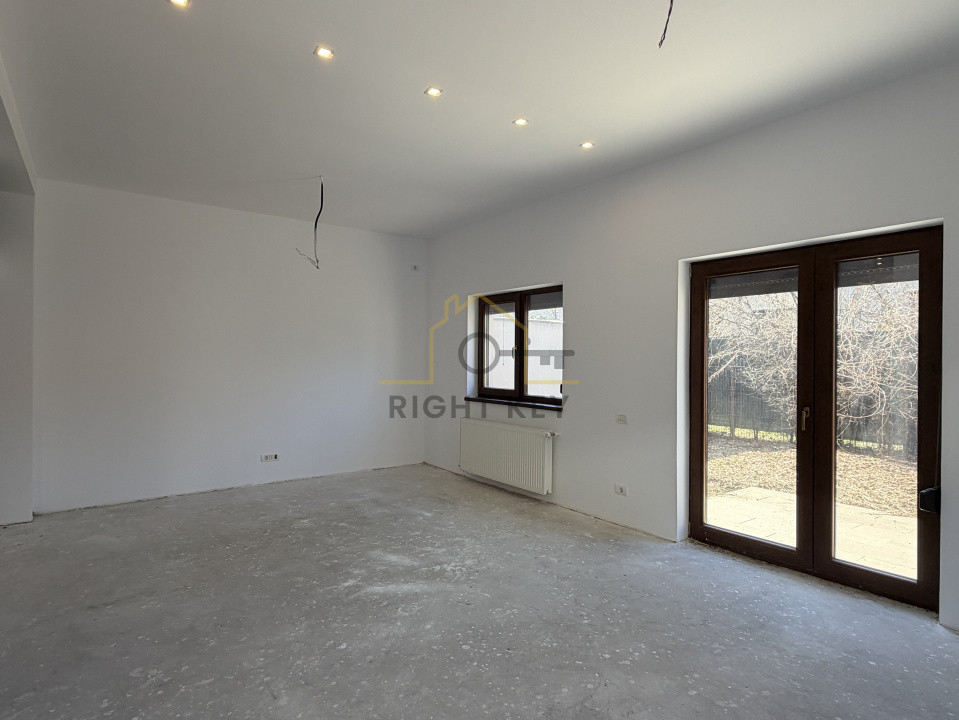 Oportunitate!Duplex 4 cam, 125mp, asfalt, toate utilitățile!Comision0%