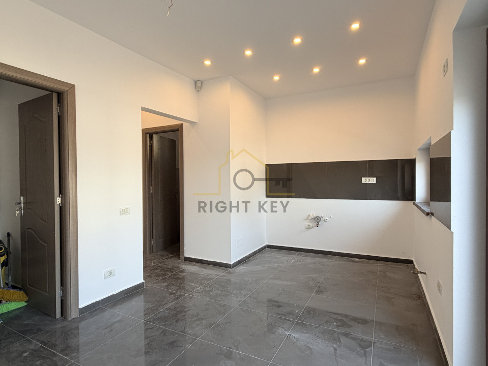 Oportunitate!Duplex 4 cam, 125mp, asfalt, toate utilitățile!Comision0%