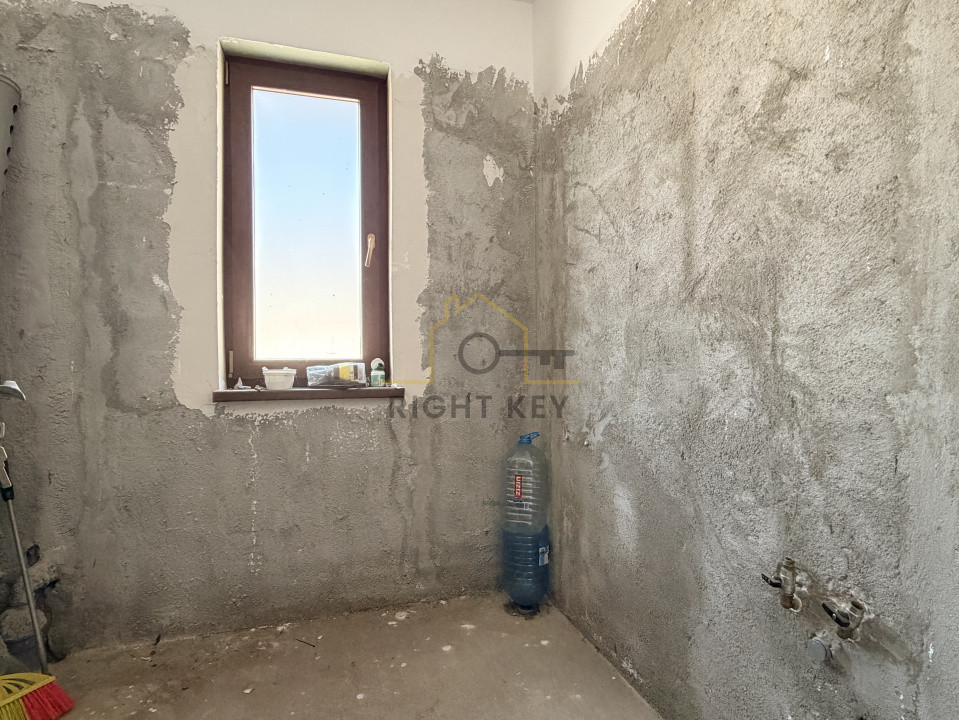 Oportunitate!Duplex 4 cam, 125mp, asfalt, toate utilitățile!Comision0%