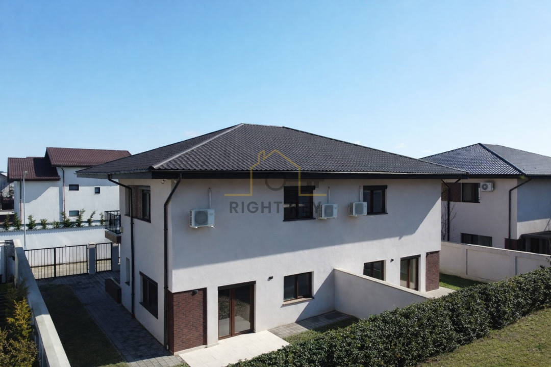 Oportunitate!Duplex 4 cam, 125mp, asfalt, toate utilitățile!Comision0%