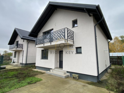 Mutare rapidă! Casa P+1+pod, 4 cam, 110mp, STB, utilități! Comision 0%