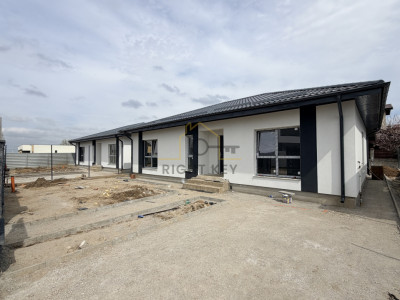 Casa parter 100mpu, 4 cam, placa, încălzire pardoseala! Comision 0%