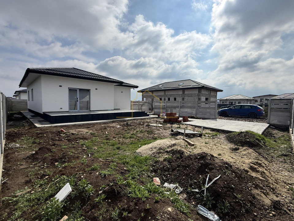 Casa Noua P+Pod, Clinceni, Teren 400 mp, Placa Beton, Comision 0%