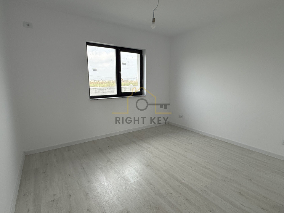 Casa Noua P+Pod, Clinceni, Teren 400 mp, Placa Beton, Comision 0%