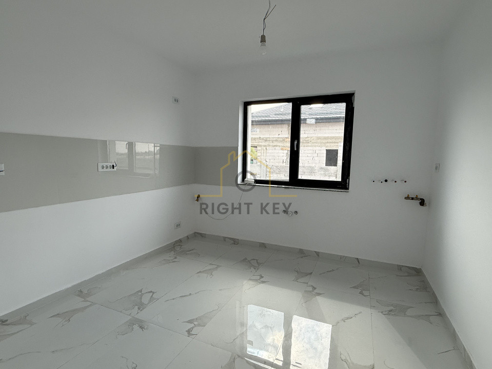 Casa Noua P+Pod, Clinceni, Teren 400 mp, Placa Beton, Comision 0%