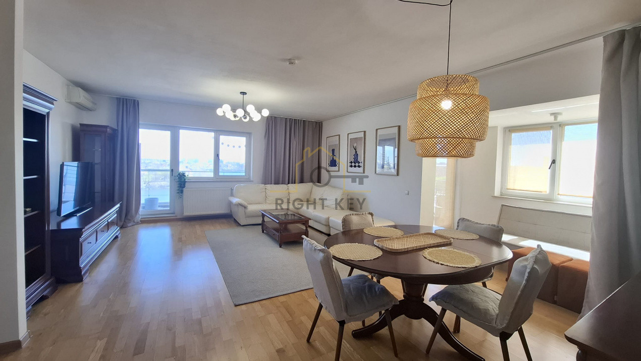 Apartament 3 camerere, 93 mp utili Lake View Supeb /  Parcare Subterana