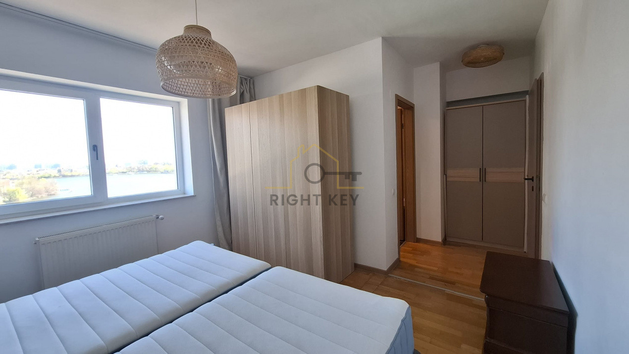 Apartament 3 camerere, 93 mp utili Lake View Supeb /  Parcare Subterana