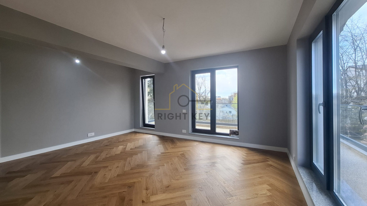 Apartament 3 camere in ansamblu nou/ 92 mp+ terasa 29mp/ Comision 0%