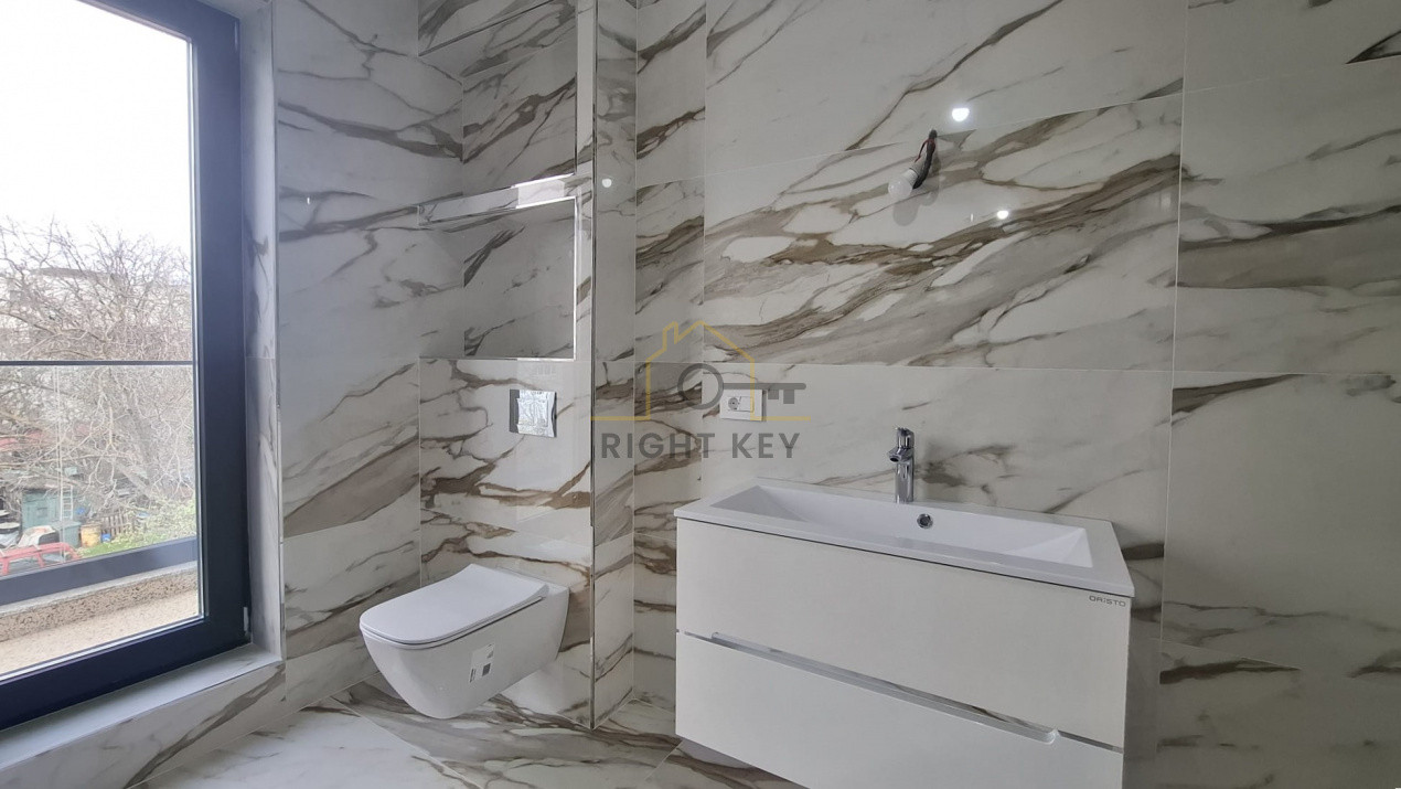 Apartament 3 camere in ansamblu nou/ 92 mp+ terasa 29mp/ Comision 0%