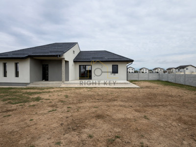 Casa Dragomiresti-Vale, P+Pod, 4 Cam, STB, Teren: 400mp, Comision 0%!