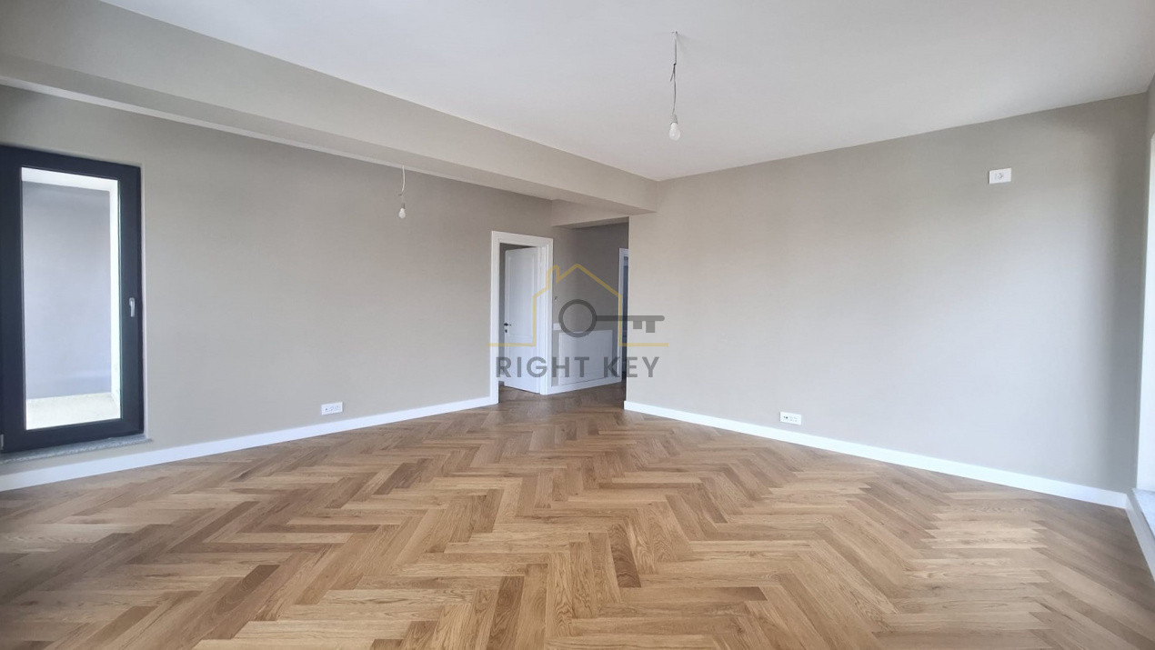 Apartament 3 camere in ansamblu nou/ 85 mp+ terasa 12mp/ Comision 0%