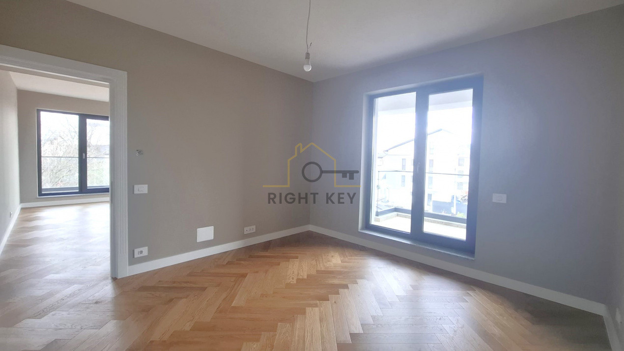 Apartament 3 camere in ansamblu nou/ 85 mp+ terasa 12mp/ Comision 0%