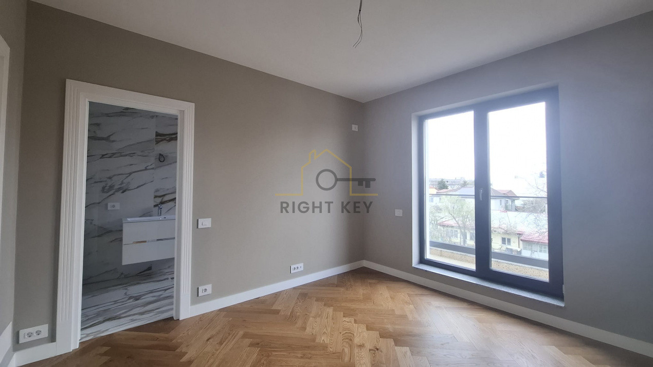 Apartament 3 camere in ansamblu nou/ 85 mp+ terasa 12mp/ Comision 0%