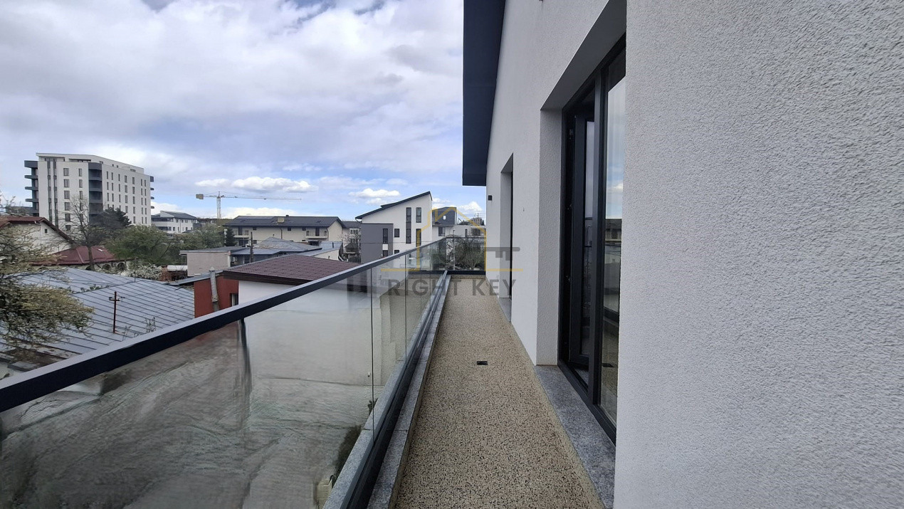 Apartament 3 camere in ansamblu nou/ 85 mp+ terasa 12mp/ Comision 0%