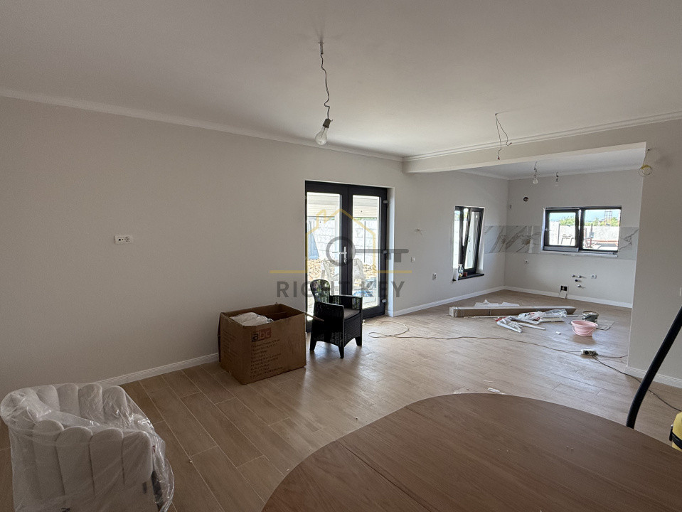 Casa Dragomiresti-Vale, P+Pod, 4 Cam, Teren: 455mp, STB, Comision 0%!
