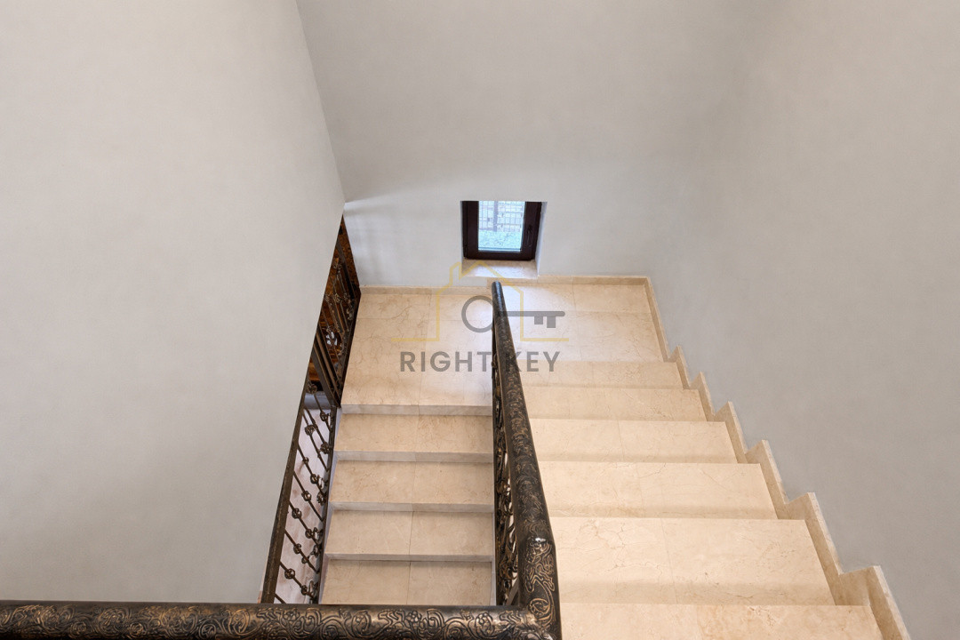 Oportunitate! Vilă P+1, piscină, pompă, panouri, mobilată și utilata! 