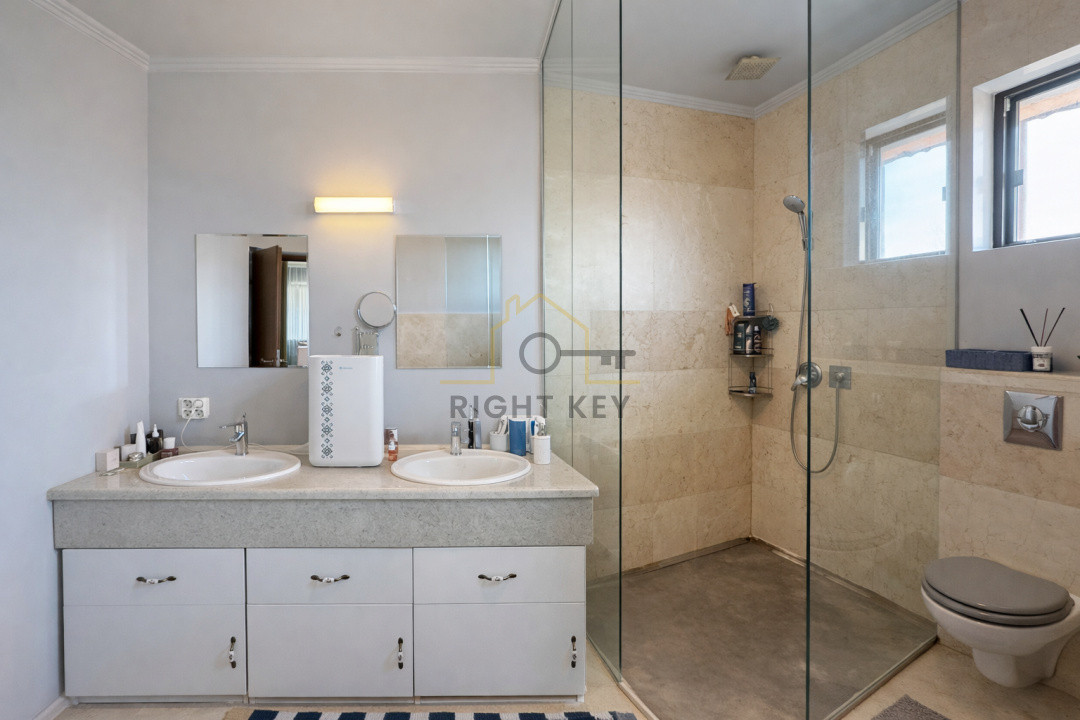 Oportunitate! Vilă P+1, piscină, pompă, panouri, mobilată și utilata! 