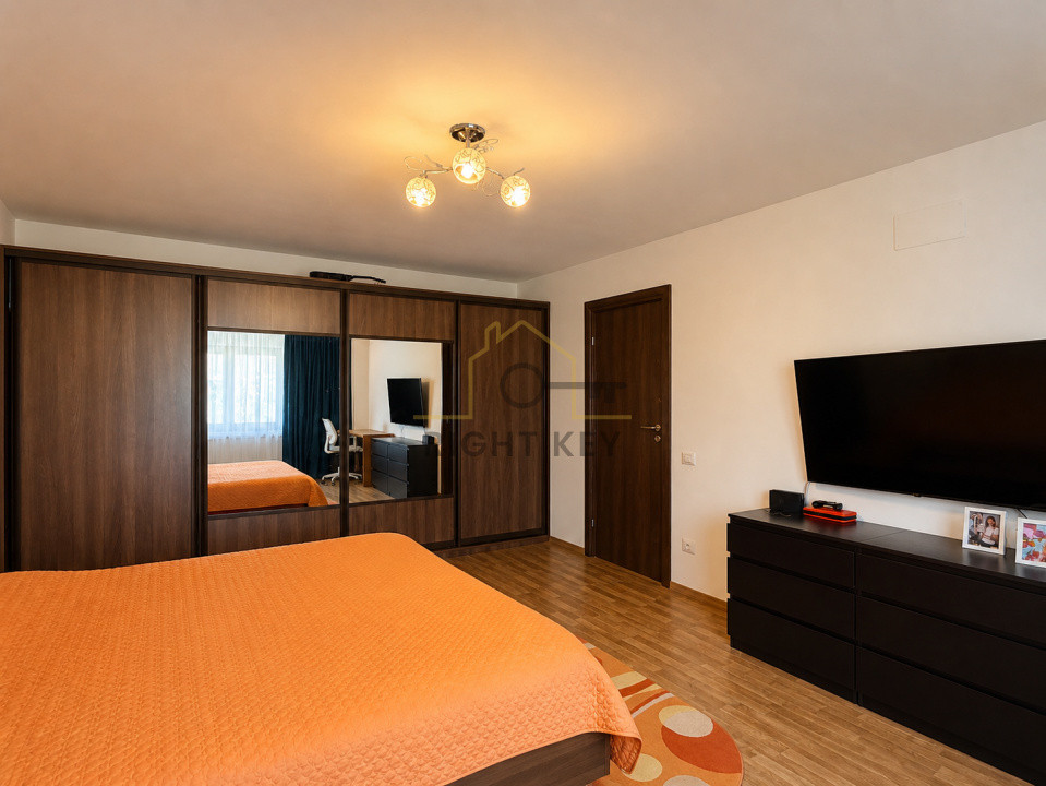 Casa Vidra, P+1, 4 cam, 145mp, teren 500, garaj, panouri, 0% comision!