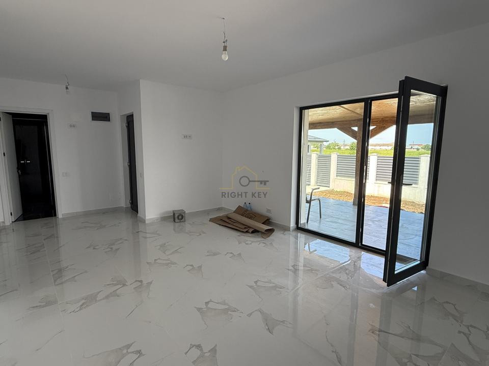 Casa P+Pod, 4 Camere, Placa de beton, STB, Teren 450mp! Comision 0%