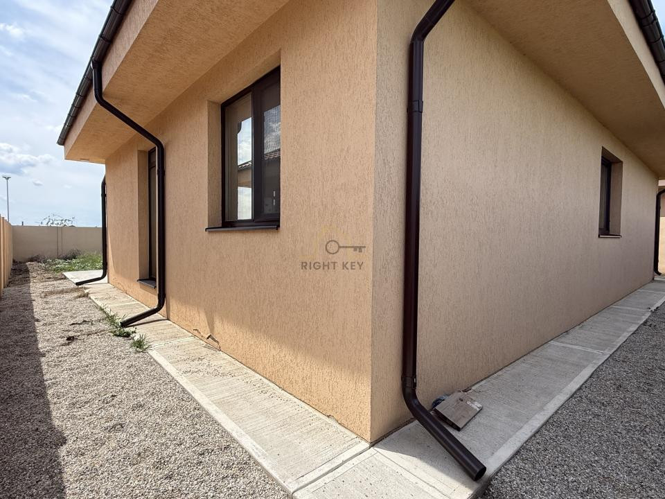 Casa Parter+Pod, 3 Camere, T: 500mp, Cartier Rezidential! Comision 0%!