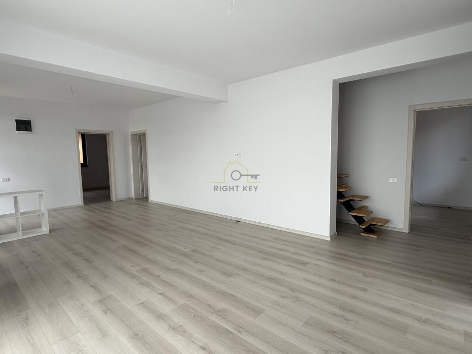 Casa Parter+Pod, 3 Camere, T: 500mp, Cartier Rezidential! Comision 0%!