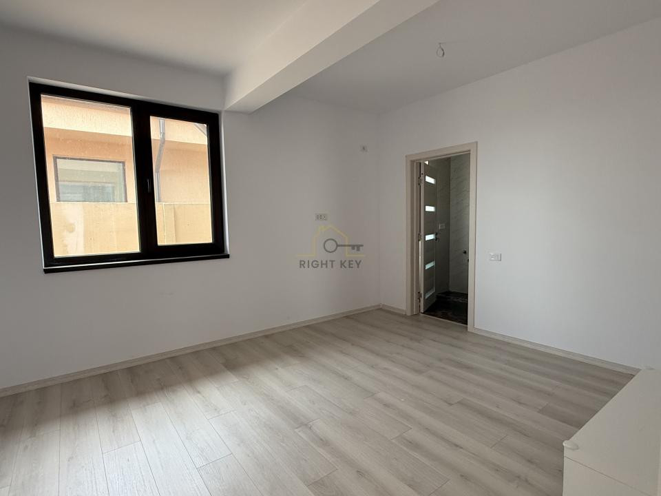 Casa Parter+Pod, 3 Camere, T: 500mp, Cartier Rezidential! Comision 0%!