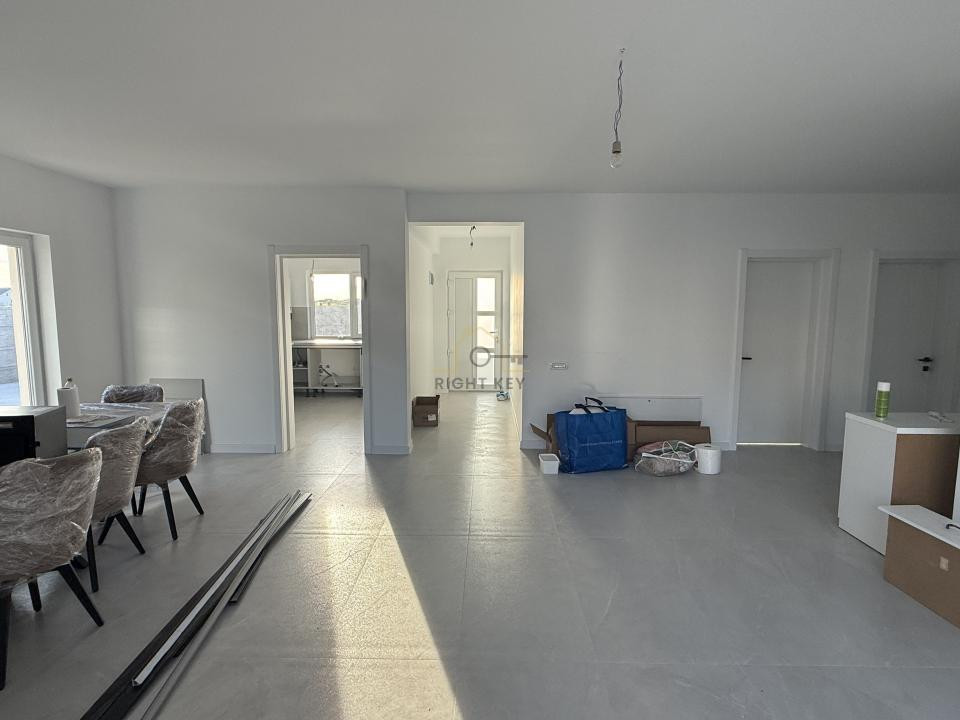 Casa Dragomiresti-Vale, P+Pod, 4 Cam, STB, Teren: 421mp! Comision 0%!