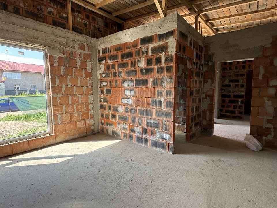 Casa la Rosu Domnesti, 4 Cam, Teren 500mp, Comision 0%