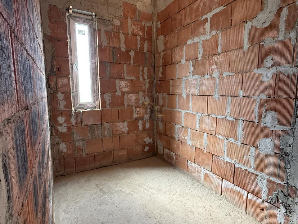 Casa la Rosu Domnesti, 4 Cam, Teren 500mp, Comision 0%