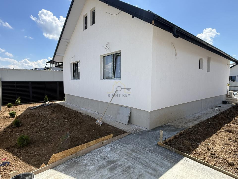 Super Pret! Casa P+pod placa, teren 250mp, clinceni! Comision 0%!