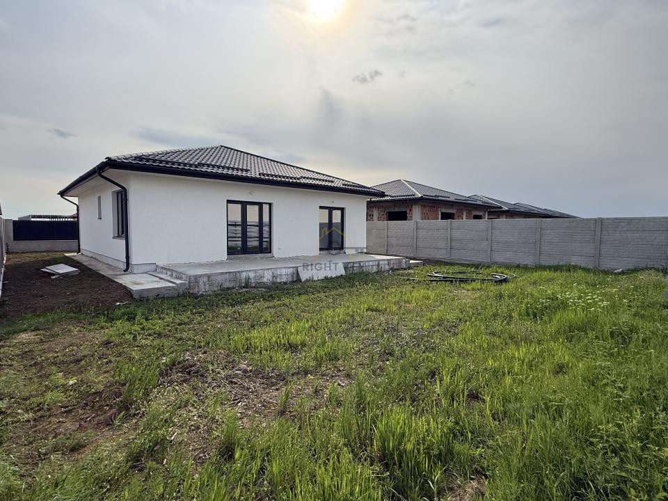 Casa Dragomiresti-Deal, P+Pod, 4 Cam, STB, Teren: 500mp! Comision 0%!