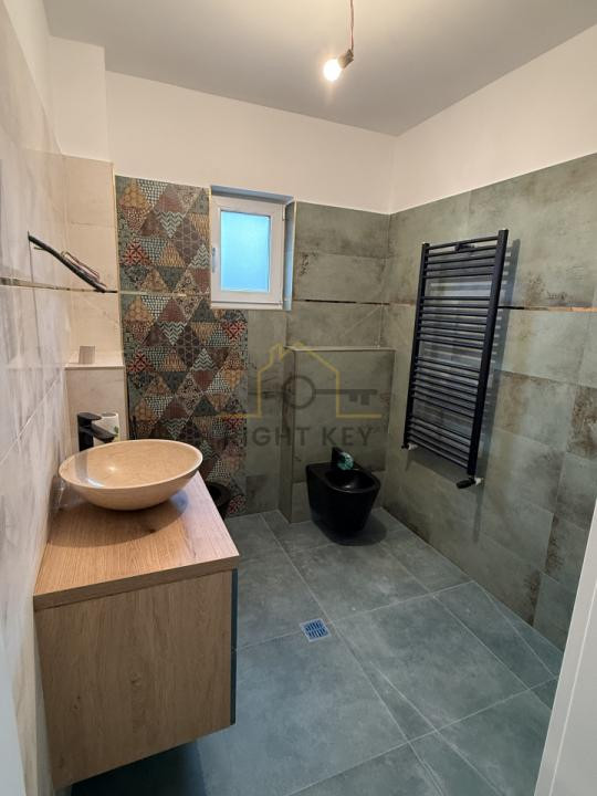 Casa individuala P+1, 101mp utili, teren 370mp, 4 cam! Comision 0%!
