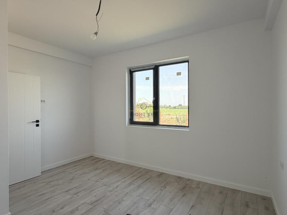 Casa parter, 4 cam, 400mp teren, toate utilitățile, asfalt! Comision0%
