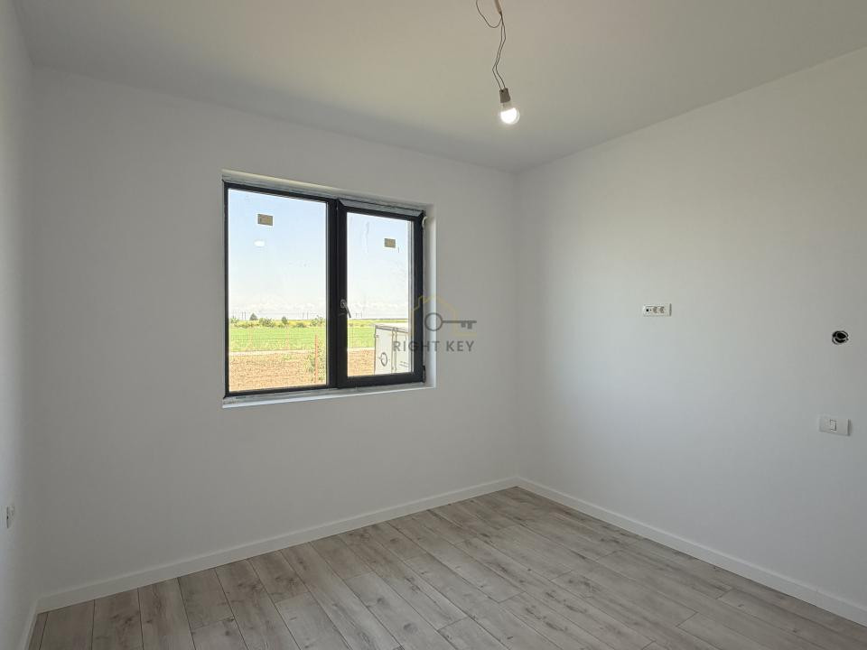 Casa parter, 4 cam, 400mp teren, toate utilitățile, asfalt! Comision0%