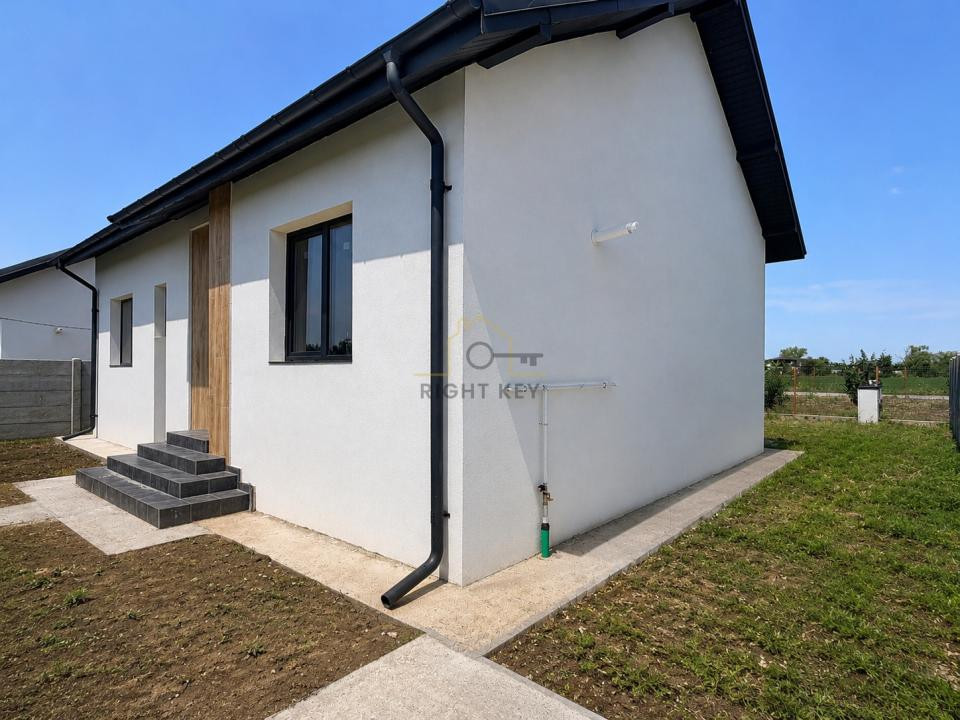 Casa parter, 4 cam, 400mp teren, toate utilitățile, asfalt! Comision0%