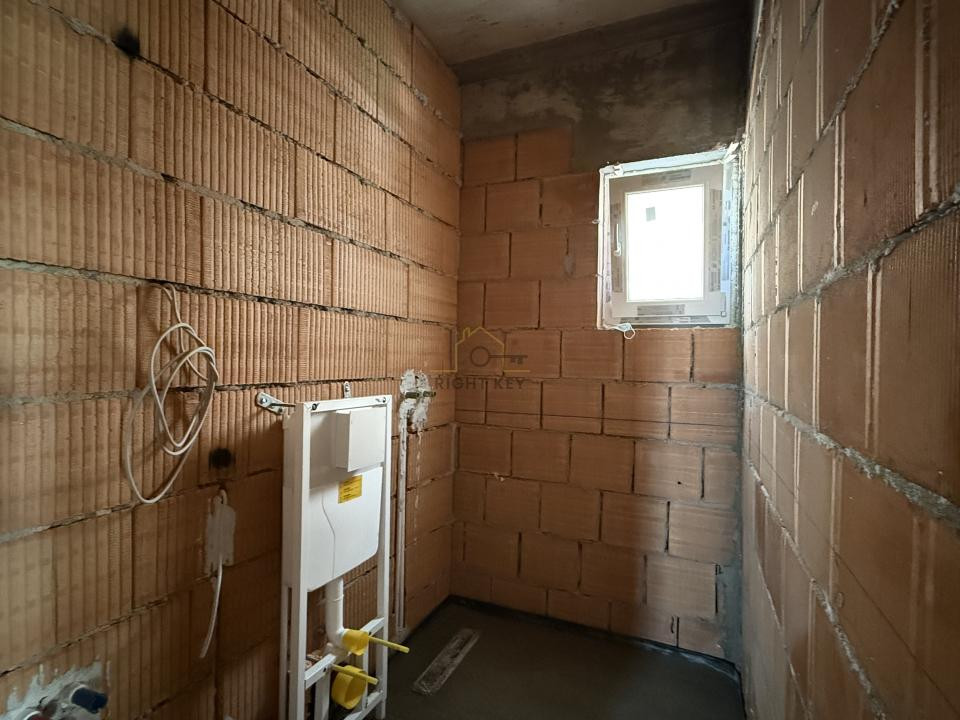 Casa P+1+Pod, 5 Cam, Teren: 300mp, Fotovoltaice! Comision 0%
