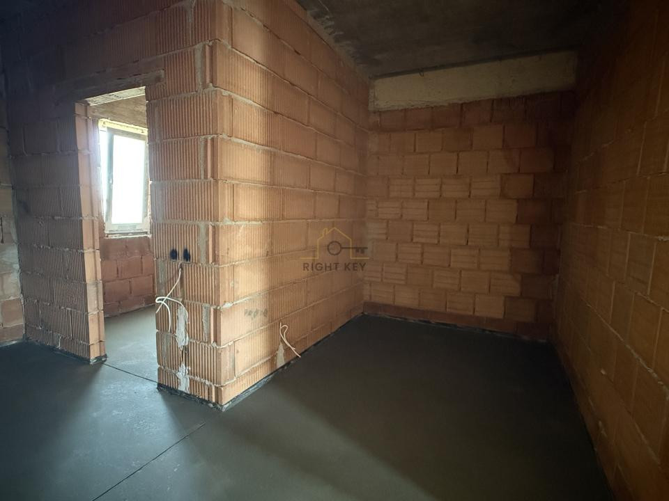 Casa P+1+Pod, 5 Cam, Teren: 300mp, Fotovoltaice! Comision 0%