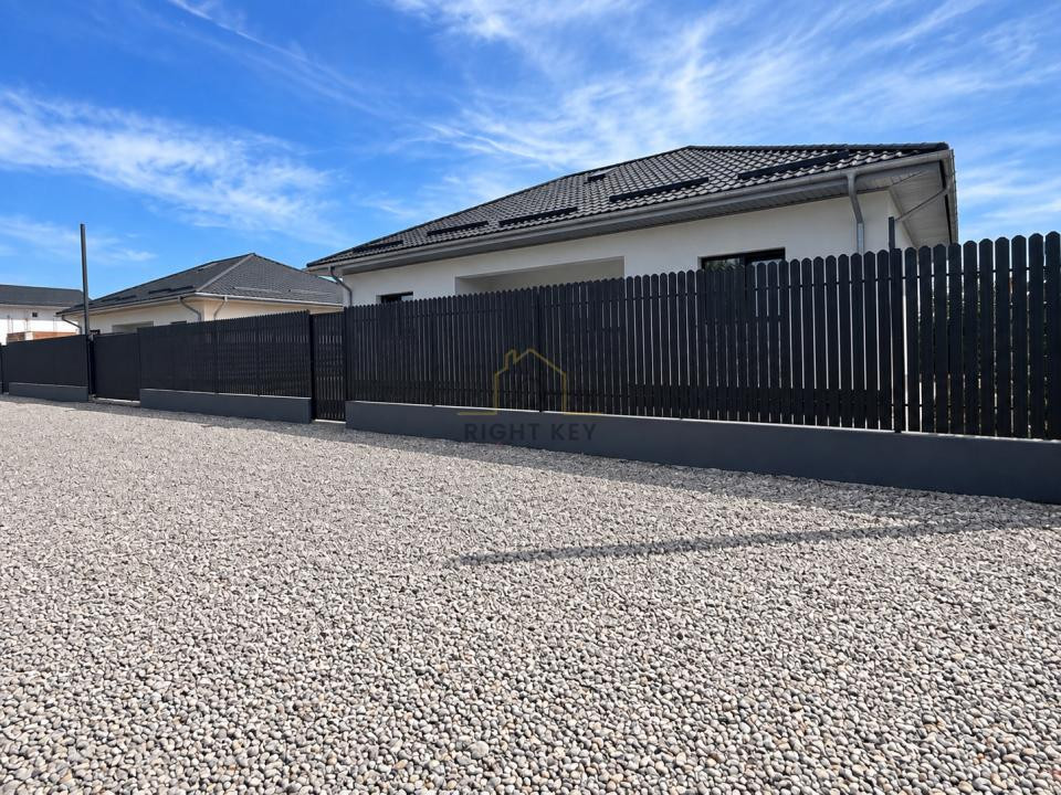 Casa parter P+pod, placa de beton, 4 camere, 330mp teren! Comision 0%