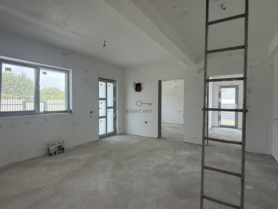 Casa parter P+pod, placa de beton, 4 camere, 330mp teren! Comision 0%