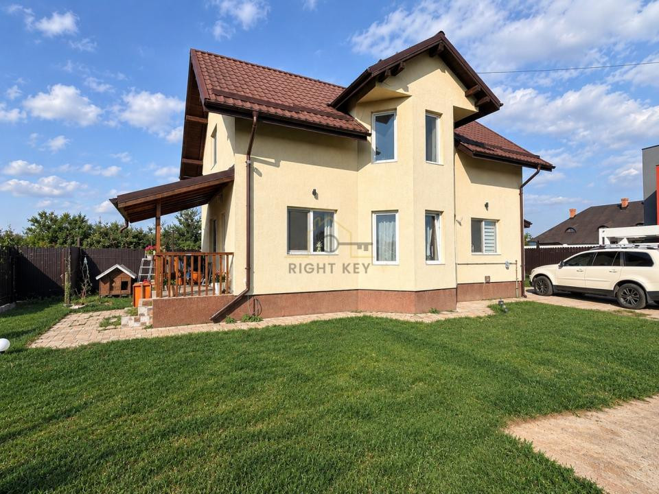 Teghes | 2 case | 9 camere | 4 băi | 600mp teren | comisio 0% 