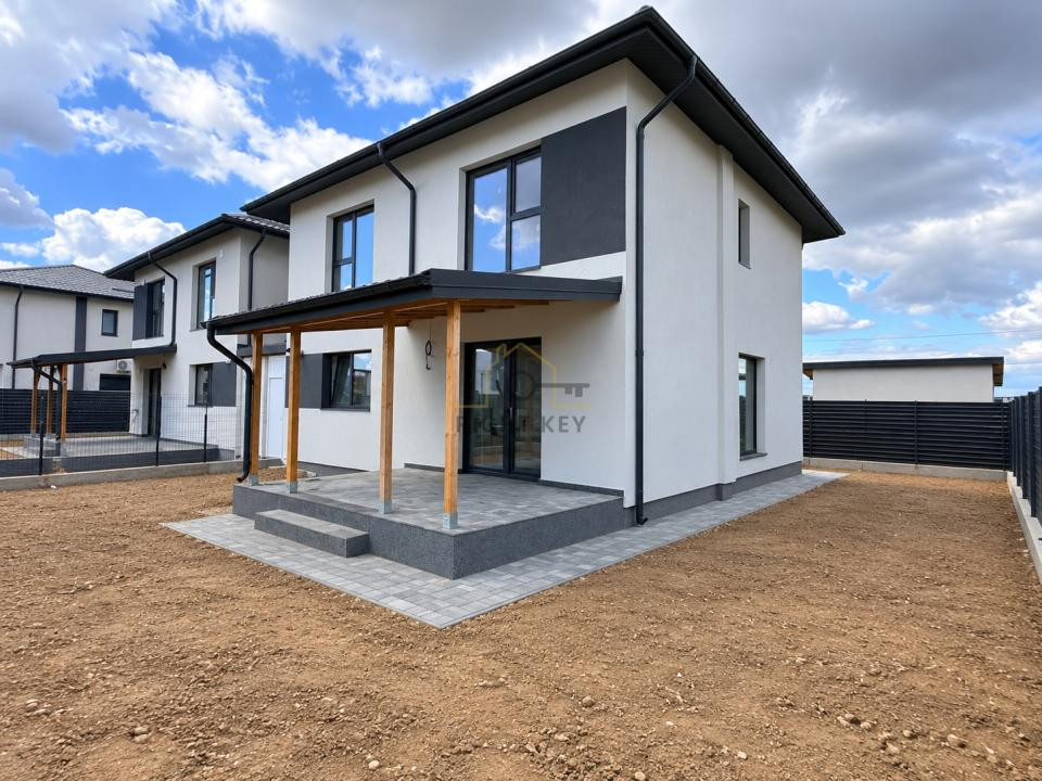 MUTARE RAPIDĂ! Vila P+1, 120mp utili, asfalt, utilități! Comision 0%
