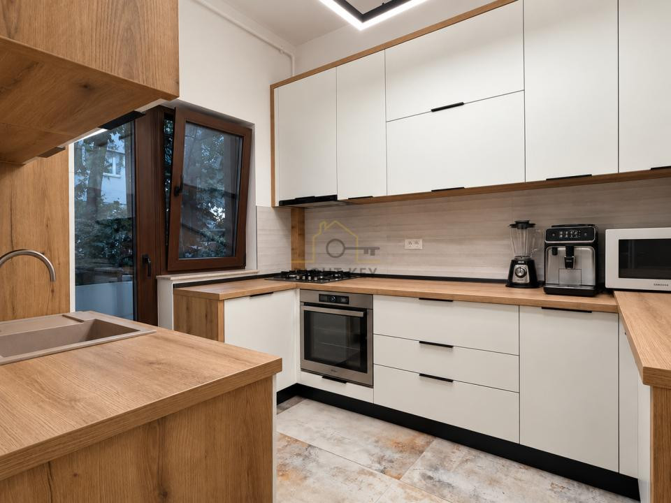 Capitale, 3 camere, 88 mpu + 15mp balcoane, renovat integral!Comision0