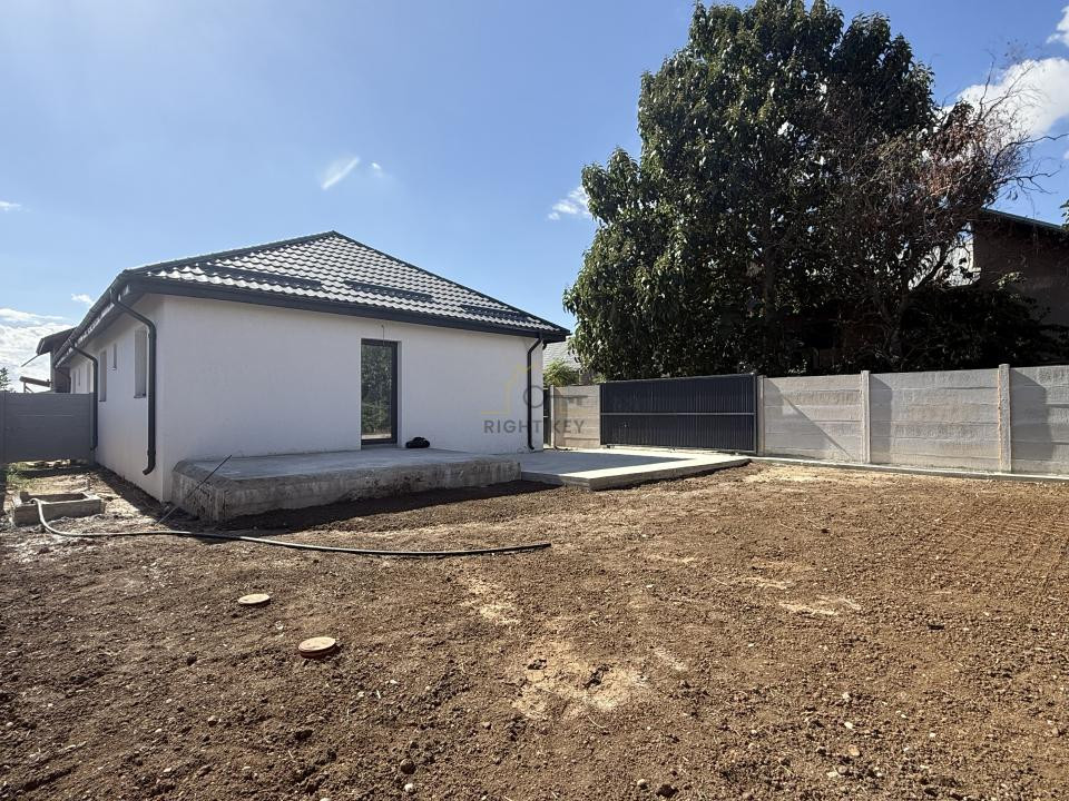 Oportunitate! Casa tip duplex, 3 cam, placa, T: 250mp! Comision 0%!