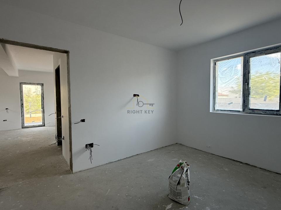Oportunitate! Casa tip duplex, 3 cam, placa, T: 250mp! Comision 0%!