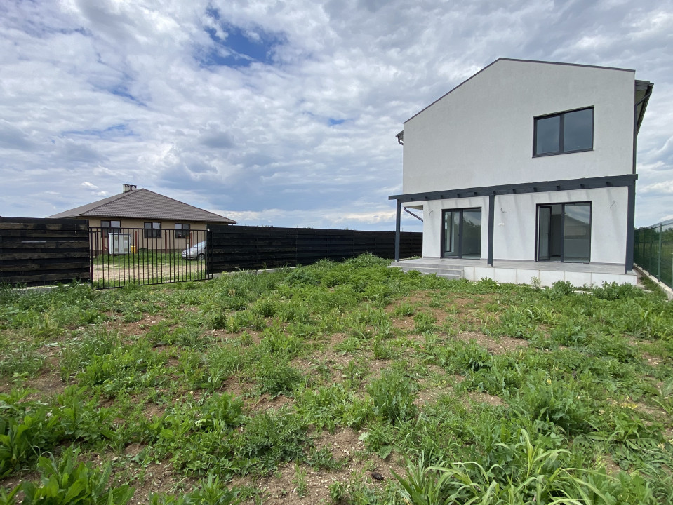 Super pret! Duplex 4 camere, 110mp, 288mp teren, toate utilitatile! 