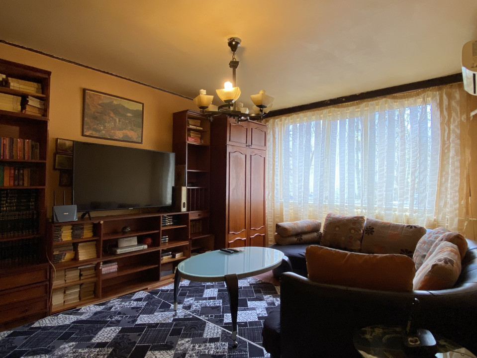 Mutare rapidă! Ap 3 cam, str. Garoafei, mobilat, utilat! Comision 0%!