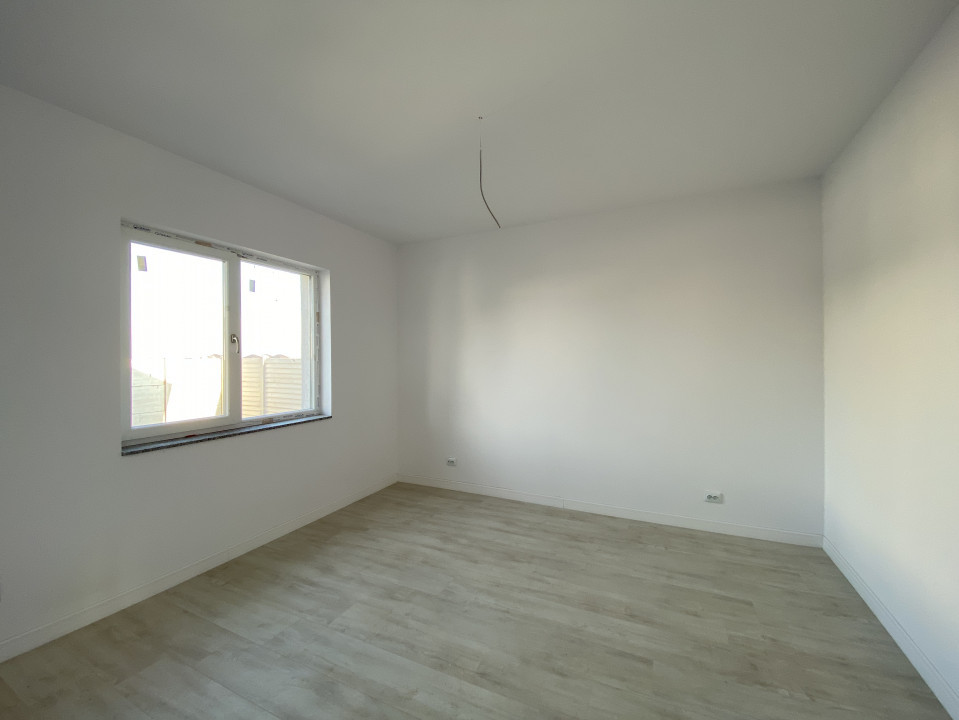 Casa parter 4 cam+mansardă, 110+70mp utili, 500mp teren! COMISION 0%